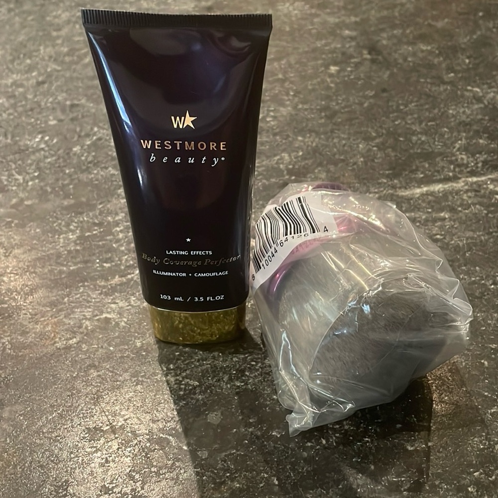 COPY - WESTMORE  Beauty Lasting Effects CPB and Blender Brush sold together.